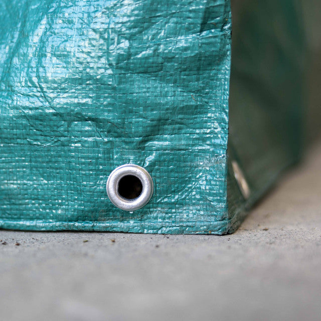 Durable 140gsm pallet covers ideal for storage and transport protection.